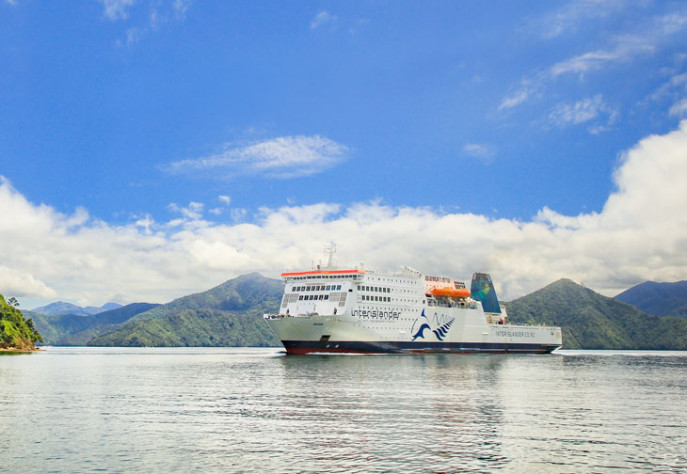 Interislander Kaitaki passing Mabel Island RP176F 730x504