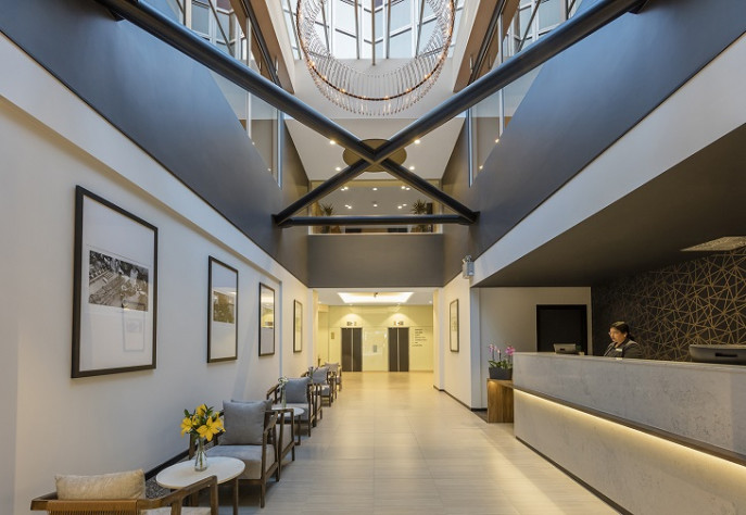 Oaks Wellington Hotel Lobby Entrance 730x504