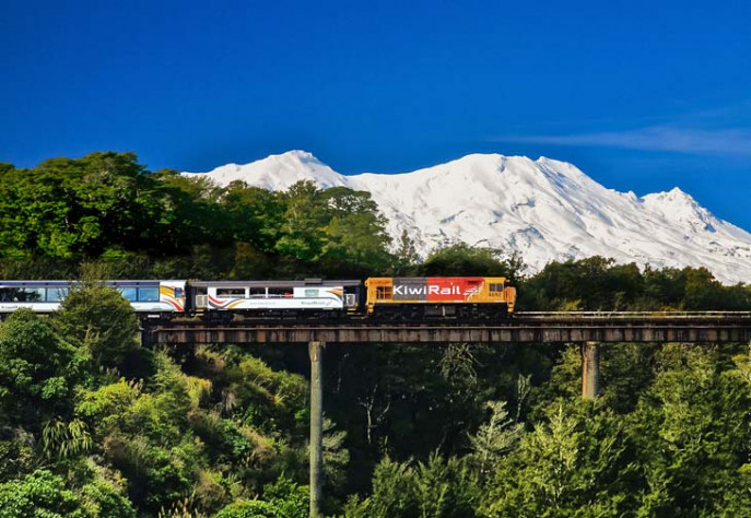 SP Northern Explorer Manganui O Te Ao Viaduct 730x504
