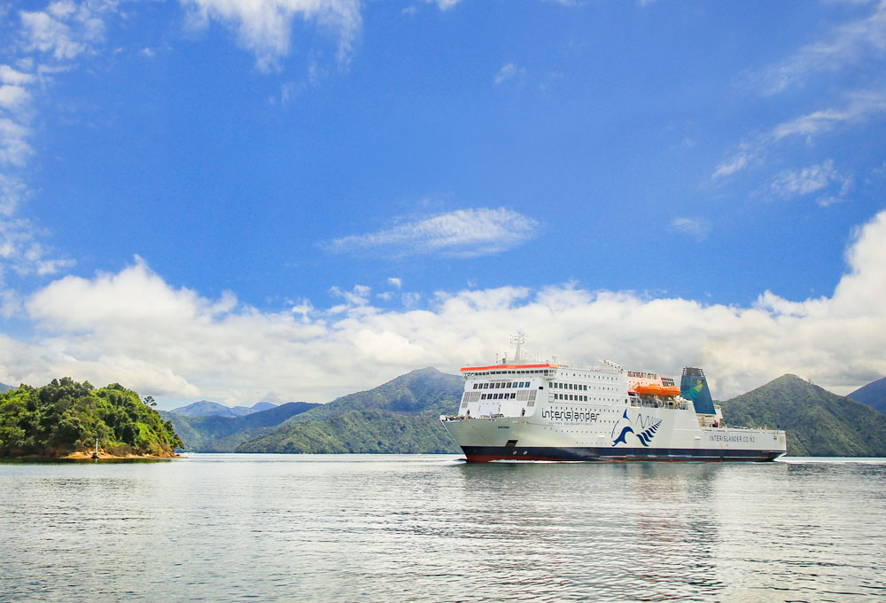 Interislander Kaitaki passing Mabel Island RP176 1000x680 v2