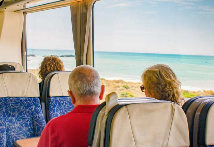 Coastal Pacific Inside the carriage at Kekerenga RH5147 1000x680 1