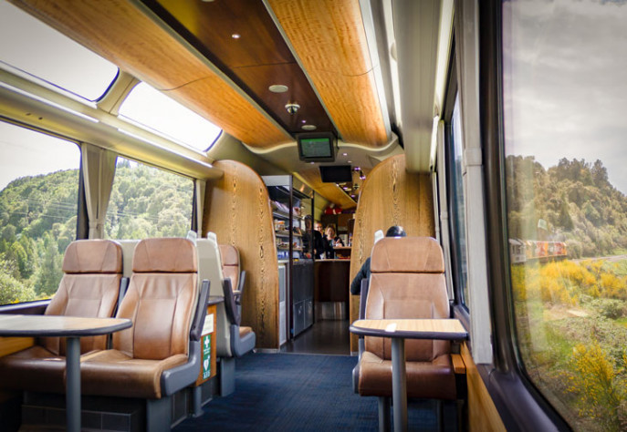 TranzAlpine In the Cafe Carriage RH4084 730x504